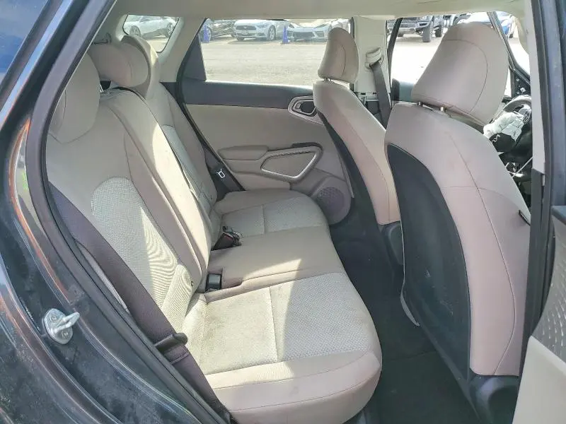 2022 KIA SOUL LX  