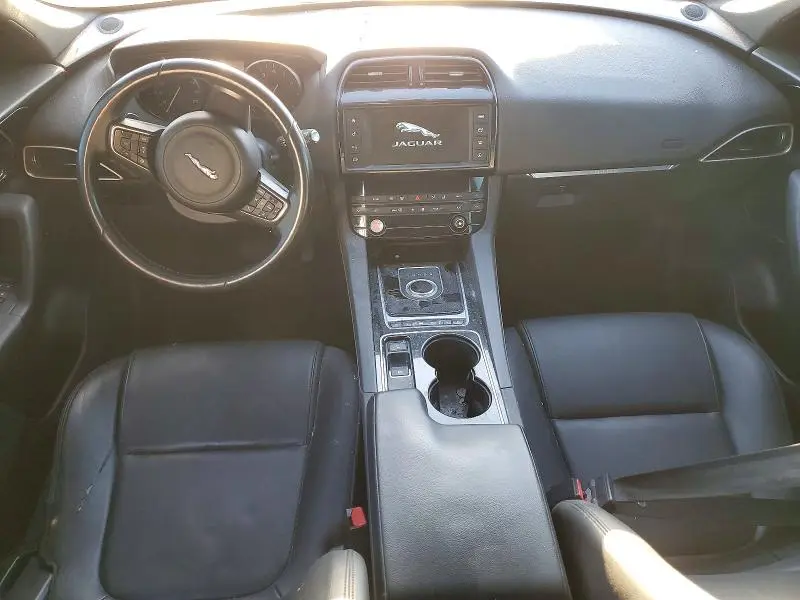 2017 JAGUAR F-PACE PREMIUM  