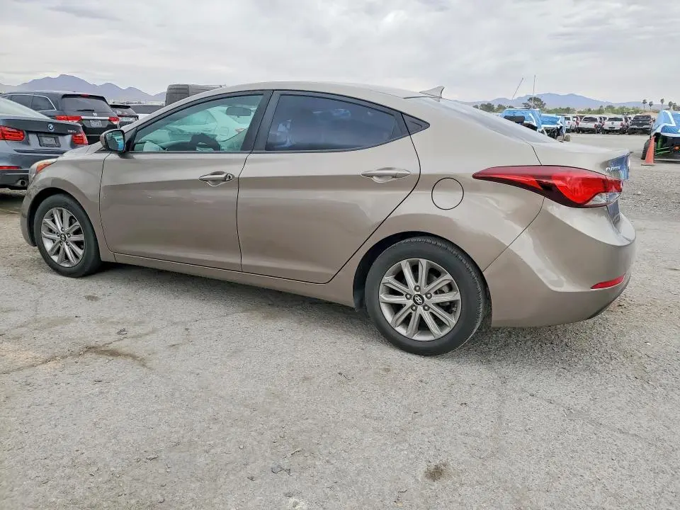 2015 HYUNDAI ELANTRA SE  