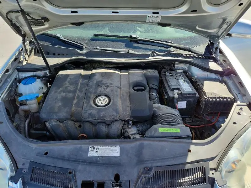 2010 VOLKSWAGEN JETTA SE  