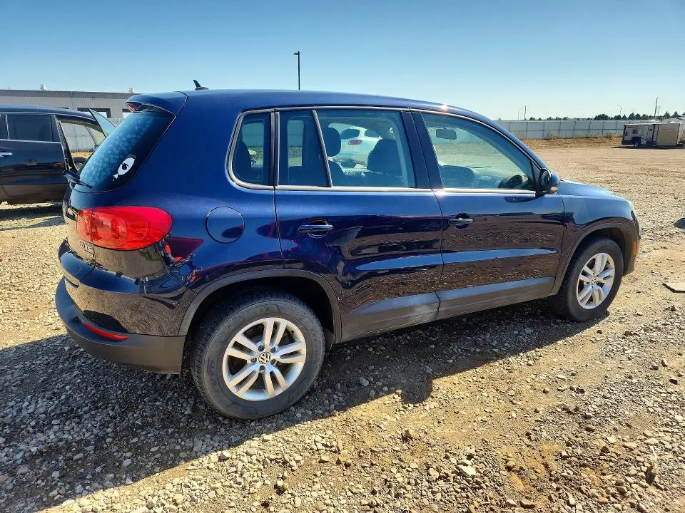 2013 VOLKSWAGEN TIGUAN S  