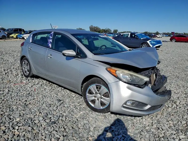 2016 KIA FORTE   