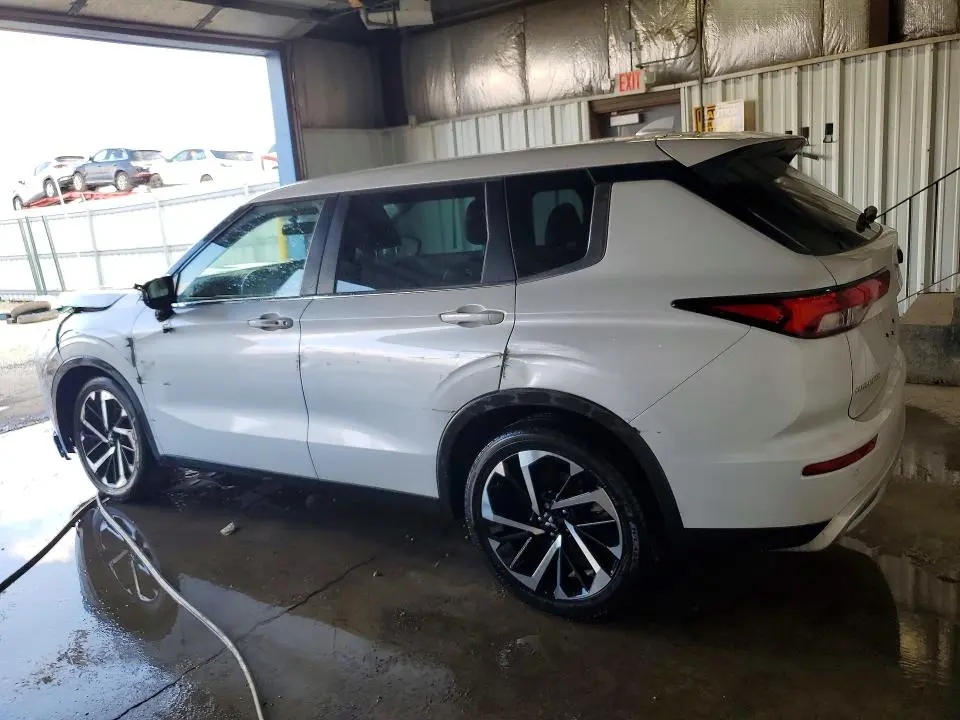 2023 MITSUBISHI OUTLANDER SE  