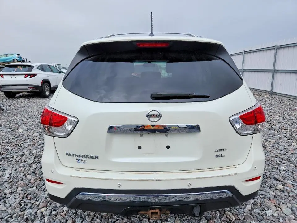 2015 NISSAN PATHFINDER SL  