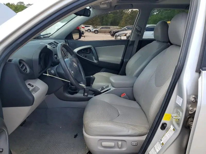 2011 TOYOTA RAV4 LIMITED  