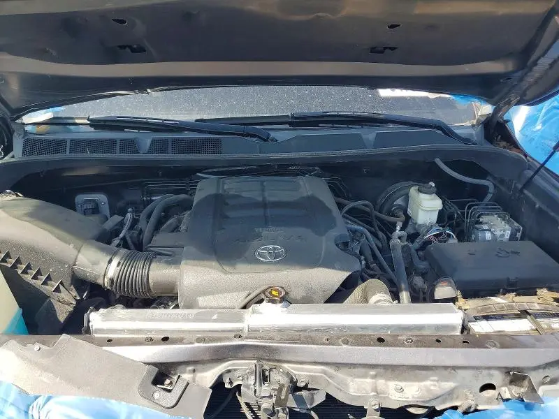 2018 TOYOTA TUNDRA CREWMAX SR5  