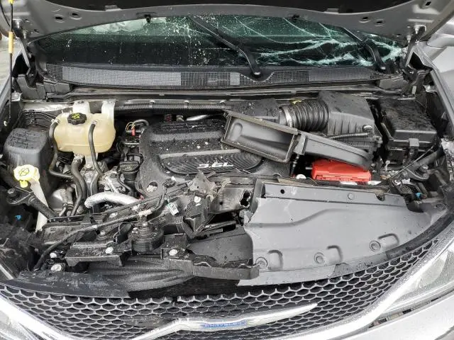 2018 CHRYSLER PACIFICA TOURING PLUS