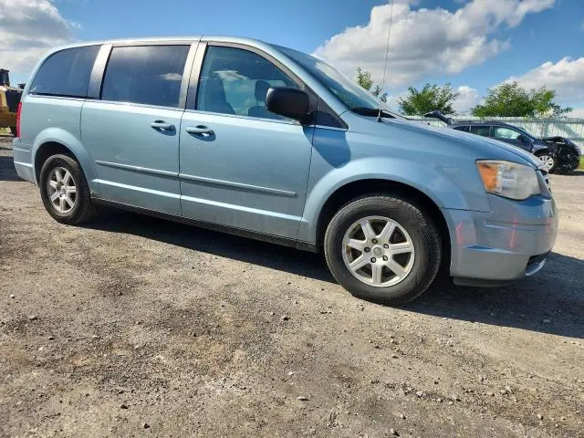 2010 CHRYSLER TOWN & COUNTRY LX  
