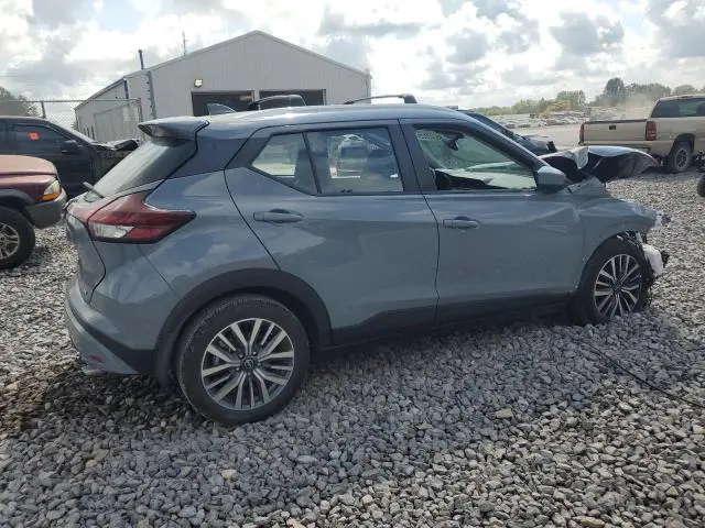 2022 NISSAN KICKS SV  