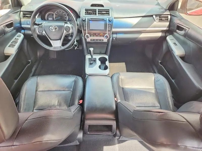 2012 TOYOTA CAMRY SE  