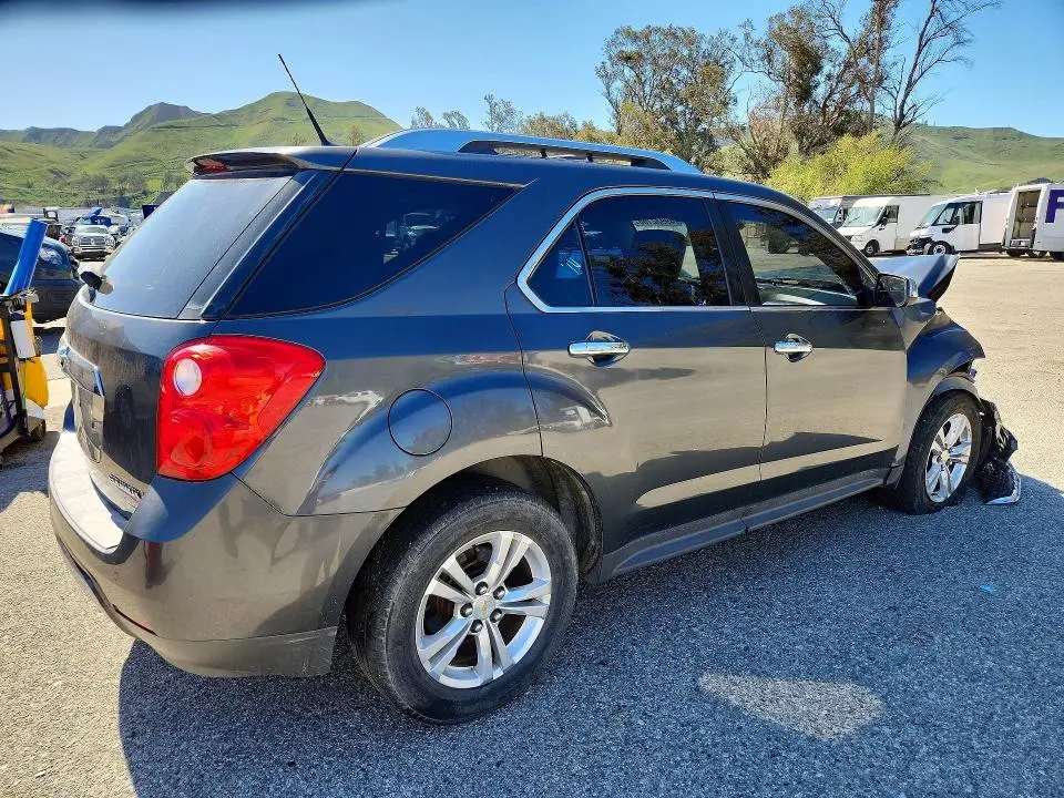 2011 CHEVROLET EQUINOX LT  
