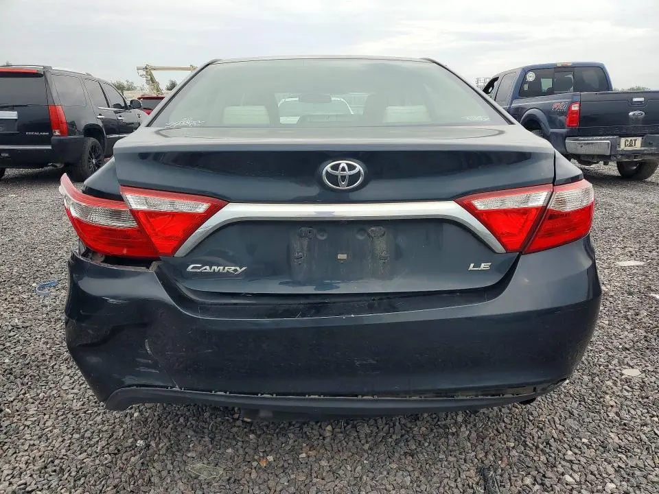 2016 TOYOTA CAMRY LE  