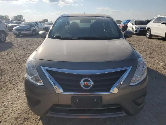 2017 NISSAN VERSA