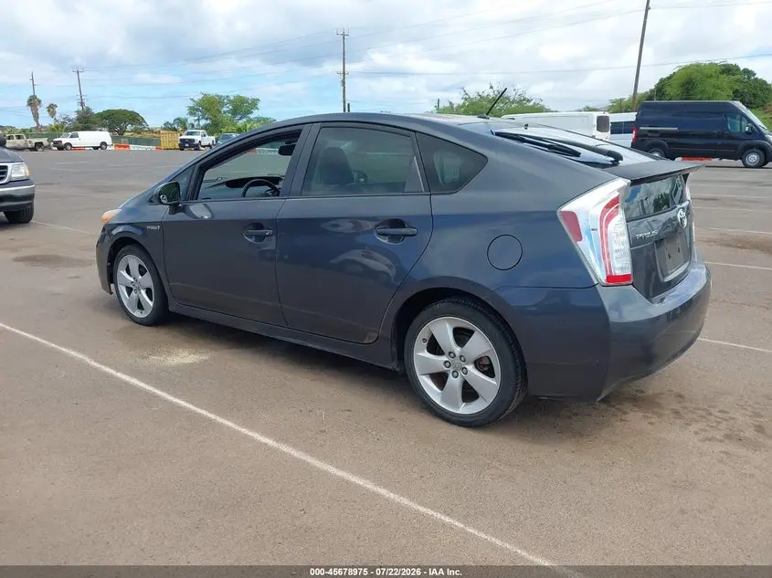 2013 TOYOTA PRIUS FIVE/FOUR/THREE/THREE SE/TWO