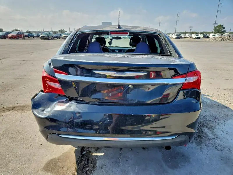 2014 CHRYSLER 200 LX  