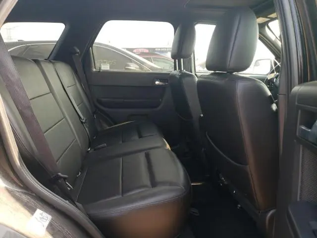 2010 FORD ESCAPE LIMITED  