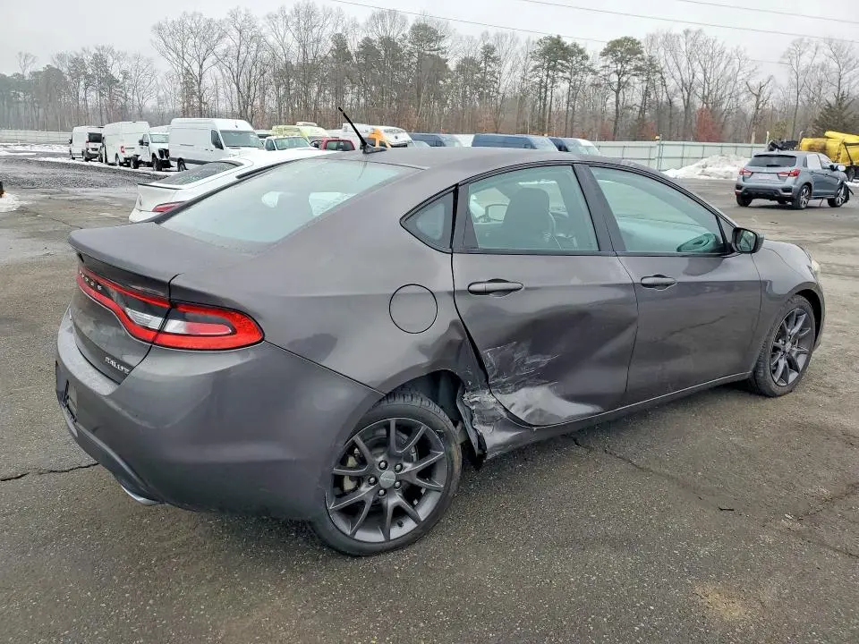 2015 DODGE DART SXT  