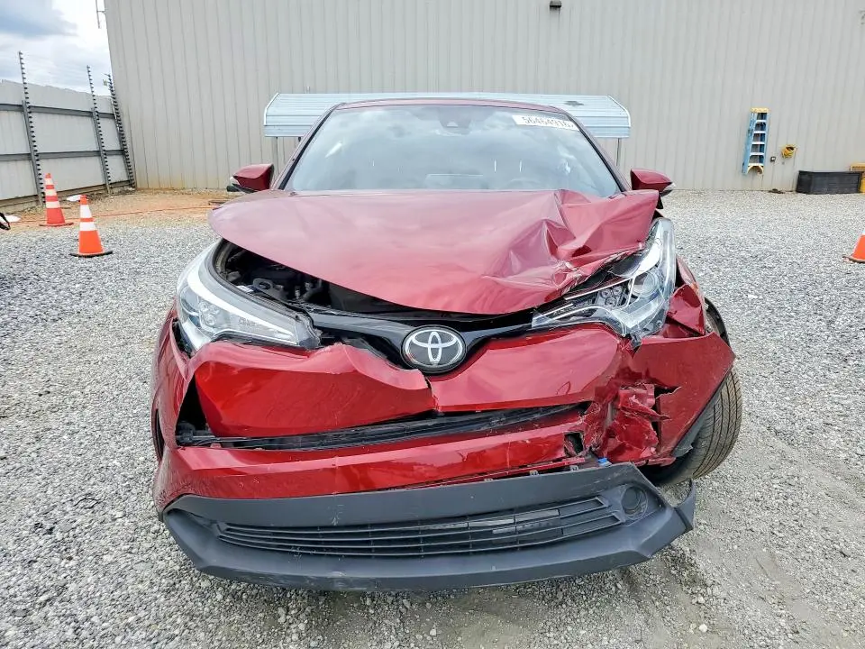 2019 TOYOTA C-HR XLE  