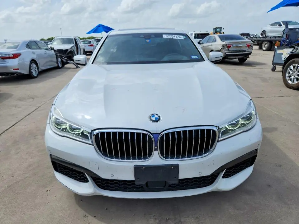 2019 BMW 750 I  