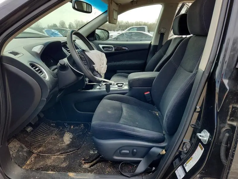 2015 NISSAN PATHFINDER SV  