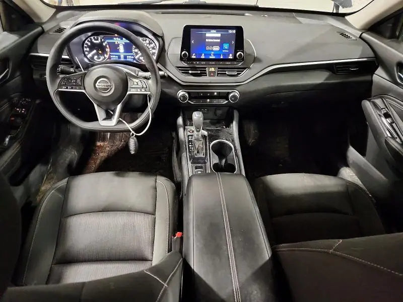 2021 NISSAN ALTIMA SV  