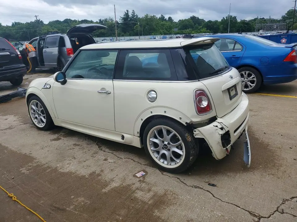 2011 MINI COOPER S  