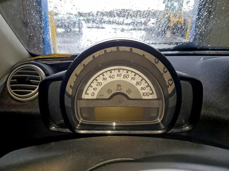 2013 SMART FORTWO PURE  