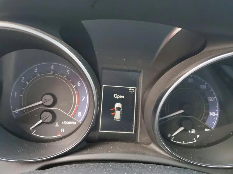 2018 TOYOTA COROLLA IM   