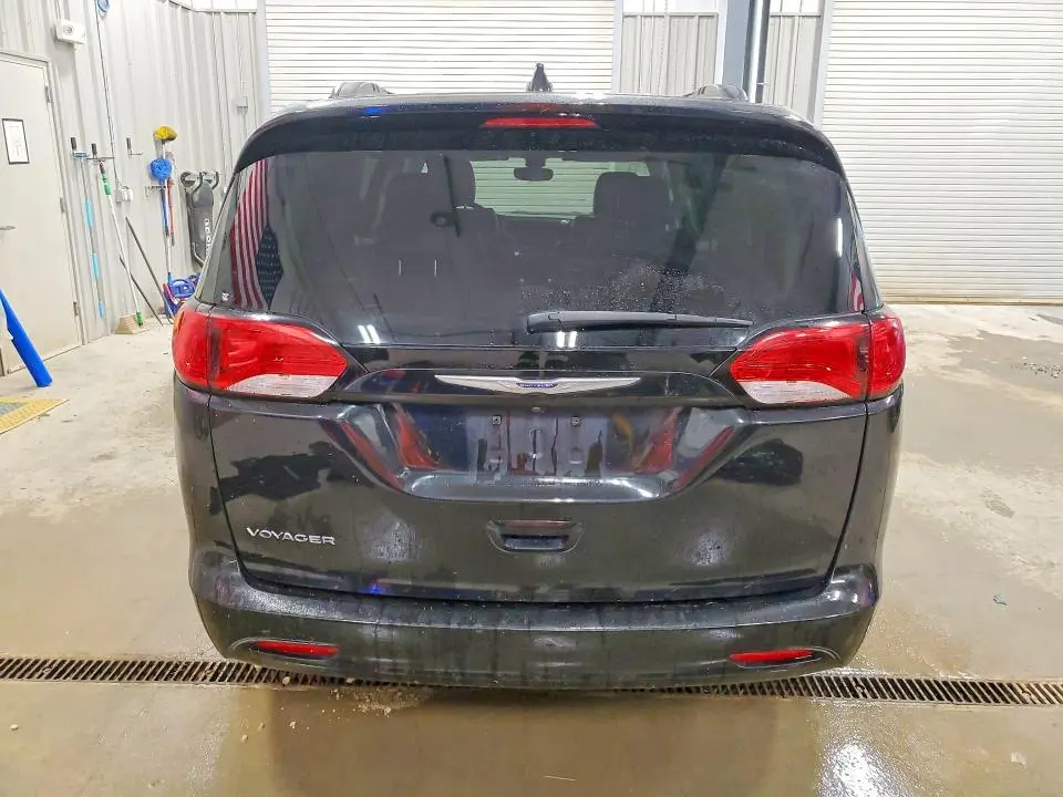 2020 CHRYSLER VOYAGER LXI  