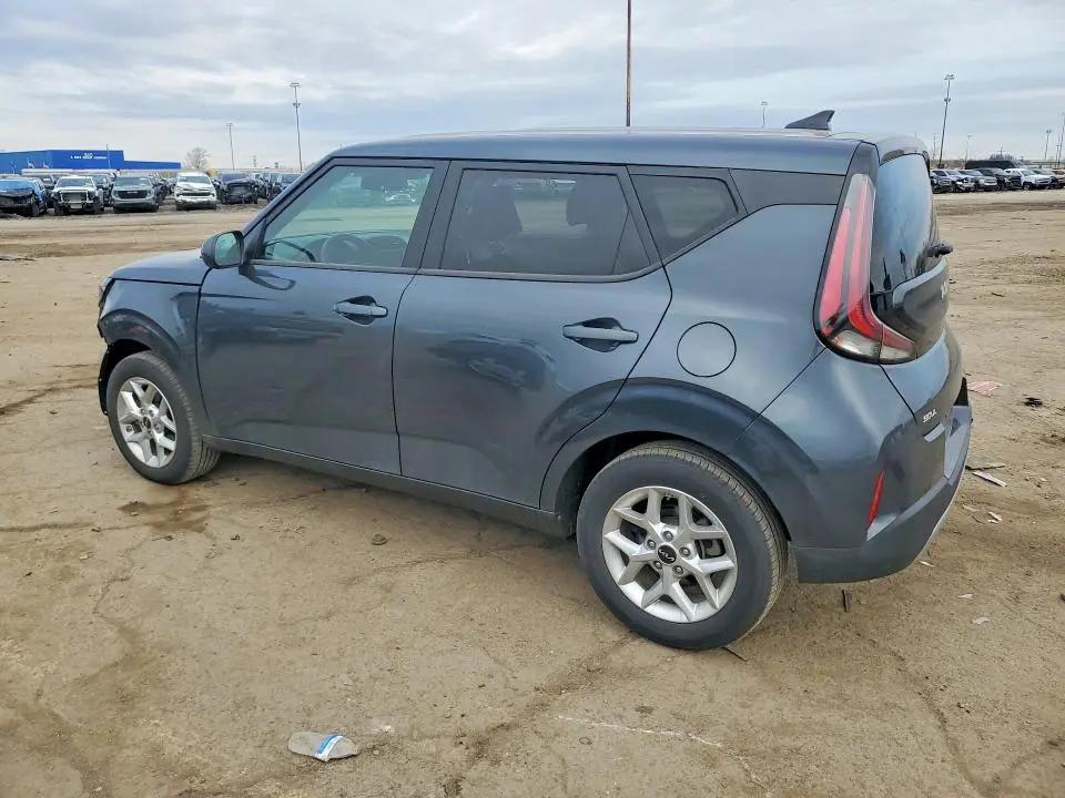 2024 KIA SOUL LX  