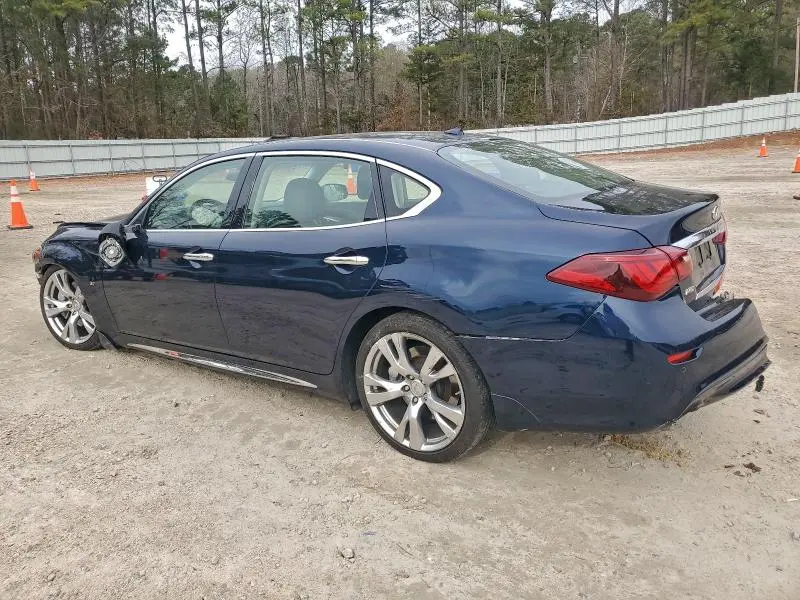 2015 INFINITI Q70L 3.7  