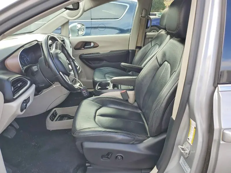 2017 CHRYSLER PACIFICA TOURING L  