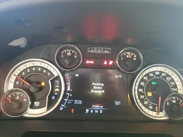 2017 RAM 1500 SLT