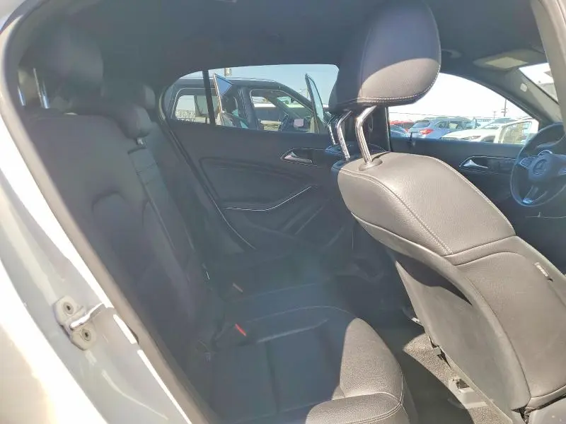 2017 MERCEDES-BENZ GLA 250  