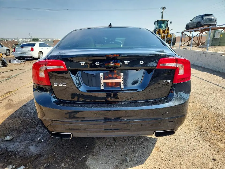 2015 VOLVO S60 PREMIER  