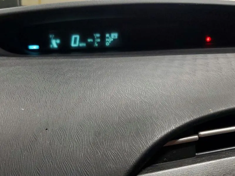 2010 TOYOTA PRIUS III  