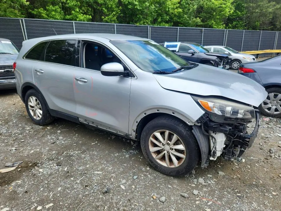 2017 KIA SORENTO L  