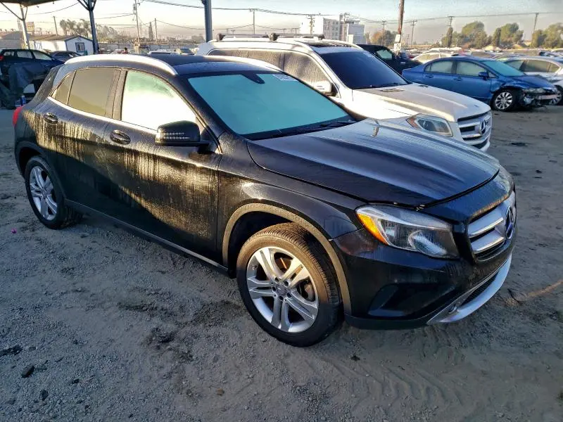 2015 MERCEDES-BENZ GLA 250  