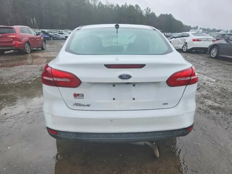 2018 FORD FOCUS SE  