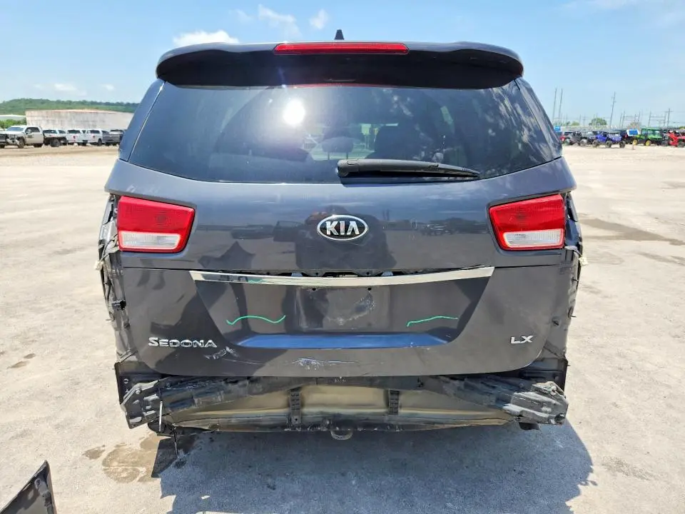 2016 KIA SEDONA LX  