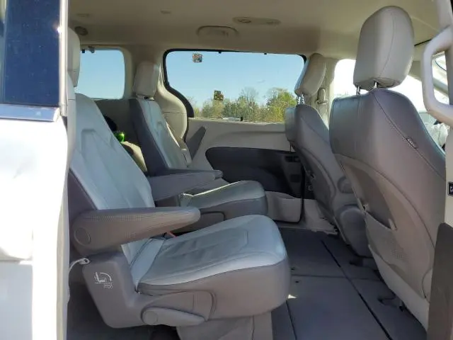 2017 CHRYSLER PACIFICA TOURING L  