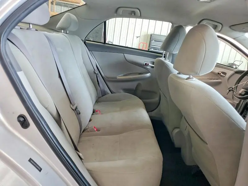 2010 TOYOTA COROLLA LE  