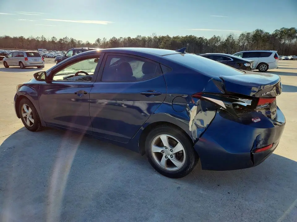 2015 HYUNDAI ELANTRA SE  