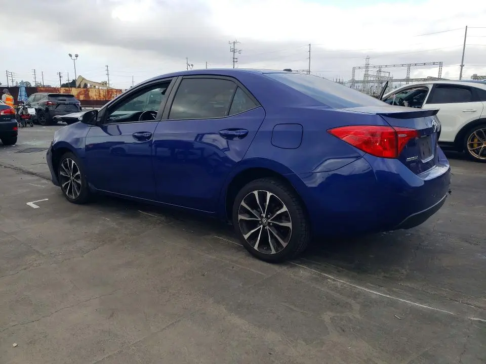 2017 TOYOTA COROLLA SE  