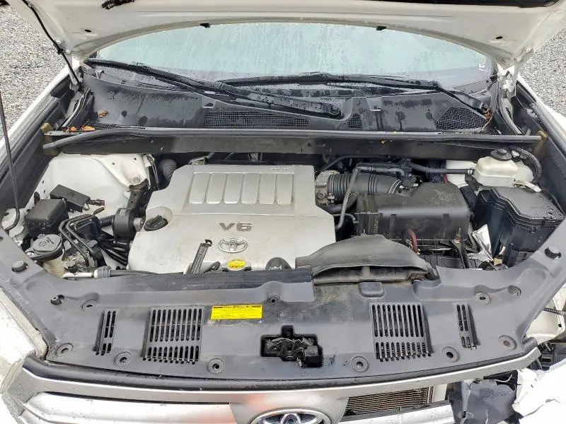2013 TOYOTA HIGHLANDER   