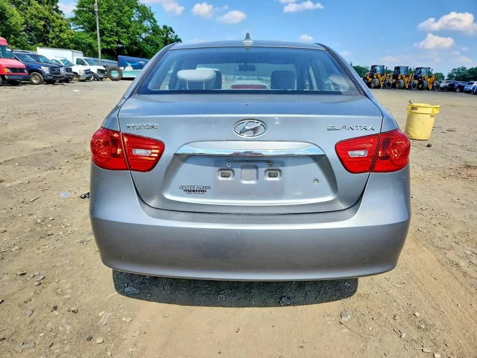 2010 HYUNDAI ELANTRA GLS  