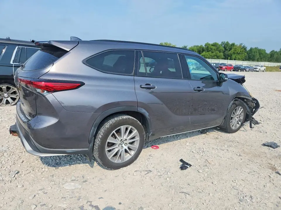 2021 TOYOTA HIGHLANDER XSE  