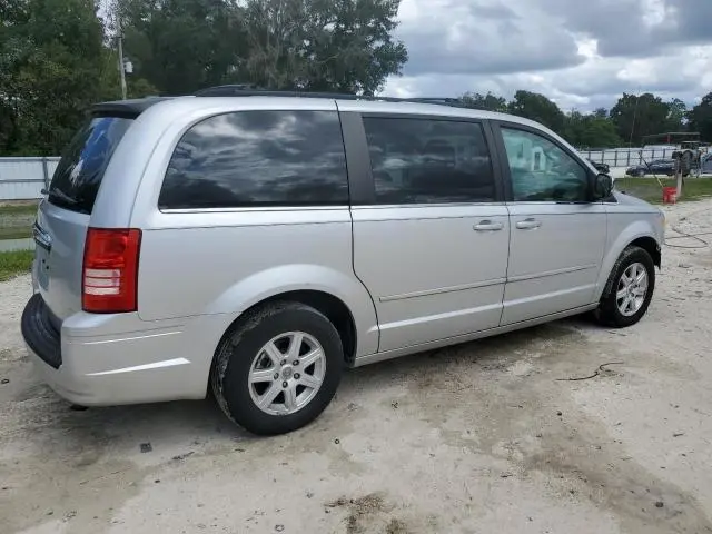 2010 CHRYSLER TOWN & COUNTRY TOURING  