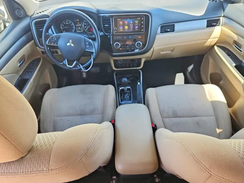 2017 MITSUBISHI OUTLANDER SE  