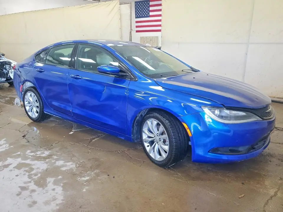 2016 CHRYSLER 200 S  